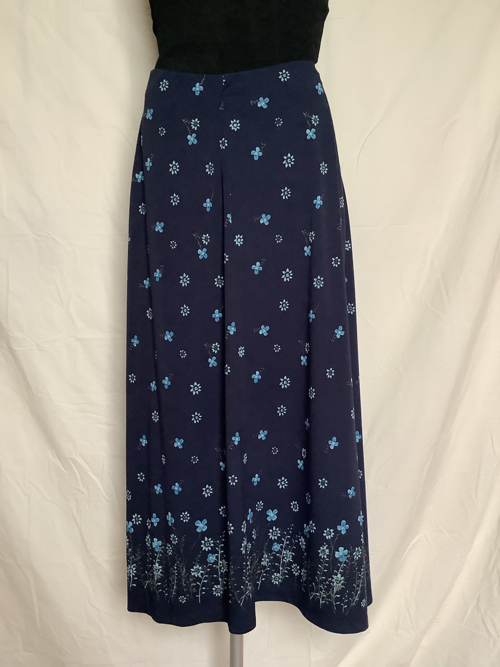 Jaclyn Smith Vintage Maxi Stretch Skirt-Blue Floral Pattern-Elastic Waist-M - Picture 4 of 7